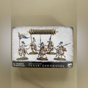 Warhammer Age of Sigmar Lumineth Realm-lords Vanari Dawnriders miniatures kit.